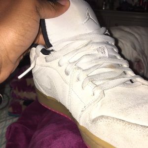 Selling some shoes